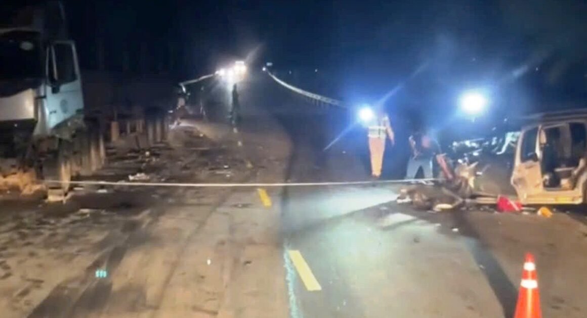 XÉT NẠN KINH HOÀNG KHI CÁC GIA ĐÌNH TỈNH QUẢNG NGÃI ĐI KHÁM BỆNH: AI NGỜ ĐẾN CẬU ĐẠI HỌA NHƯ THẾ!