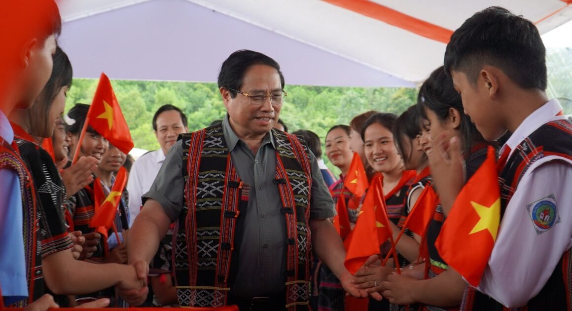 KHAI MẠC DỰ ÁN TRƯỜNG PHỔ THÔNG NỘI TRÚ, BÁN TRÚ Ở ĐÀ NẴNG ĐƯỢC CHỦ TRƯƠNG TỪ ỦY VIÊN BỘ CHÍNH TRỊ, THỦ TƯỚNG PHẠM MINH CHÍNH!