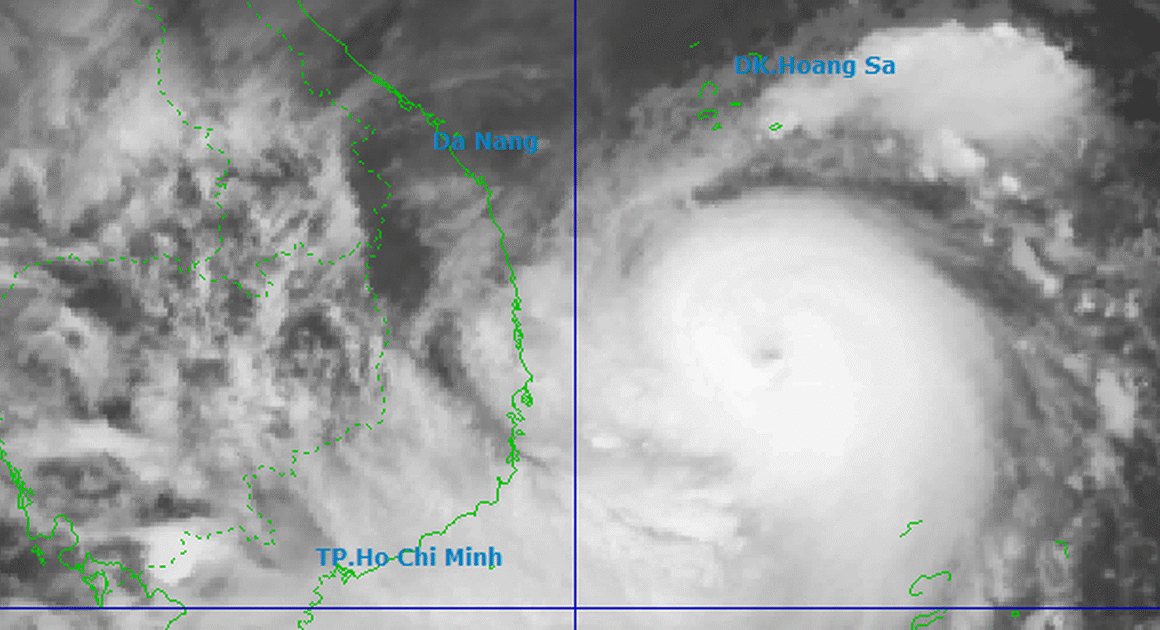 BÃO KALMAGIĂNG SỨC, MƯA LỚN SẼ ĐỔ BỘ TRÊN ĐÀ NẴNG ĐẾN ĐẮK LẮK, NGUY CƠ LŨ LỤT NGHIÊM TRỌNG RẤT NGUY HIỂM!