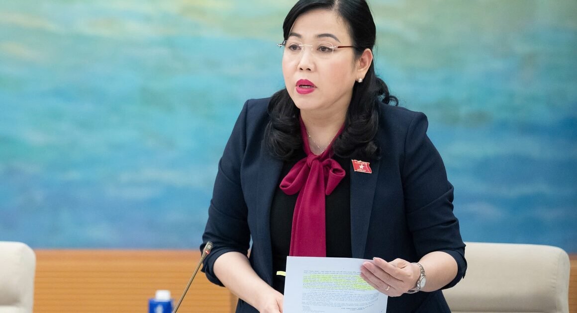 LIỆU CHO KHỞI CÔNG NHIỀU ĐỐI TƯỢNG ĐƯỢC MIỄN GIẤY PHÉP XÂY DỰNG, VẬY CHỨNG NHẬN QUYỀN SỞ HỮU NƠI Ở CÓ THUỘC VÀO SẢNH HỒI VỀ PHÁP LUẬT?