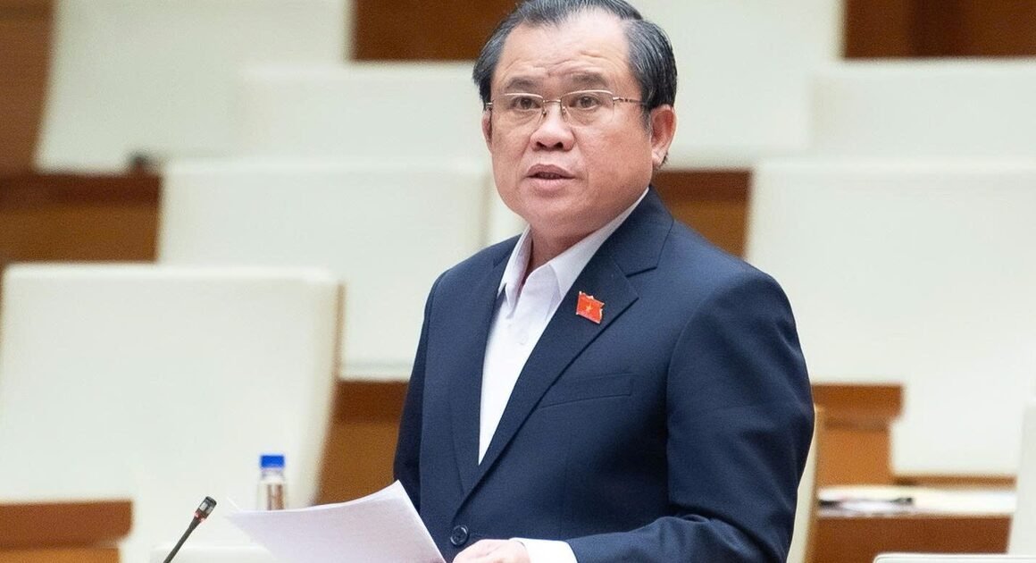 ĐƯỜNG ĐI KHÓ KHĂN, DOANH NGHIỆP VÀ NHÀ ĐẦU TƯ PHẢI CHUYỀN TRẠM VÌ VAY CHẠY THÔNG TIN!