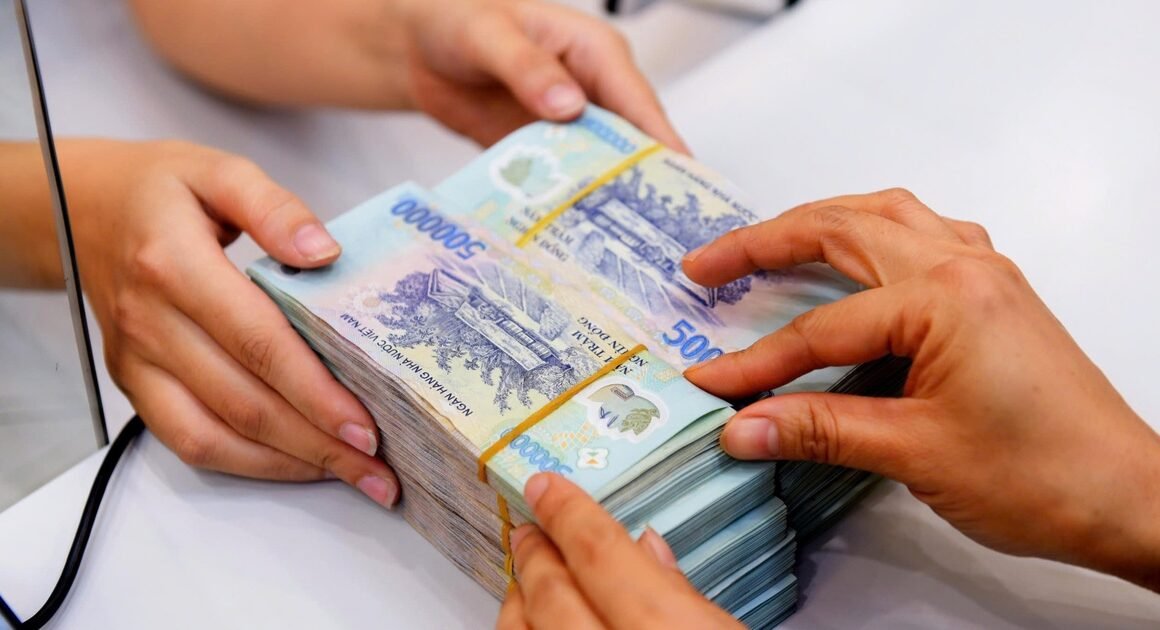 LUẬT THUẾ TNCN ĐƯỢC HOÀN THIỆN VỚI MỨC THUẾ SÀN GIẢM ĐÁNG CHẤN ĐỘNG!