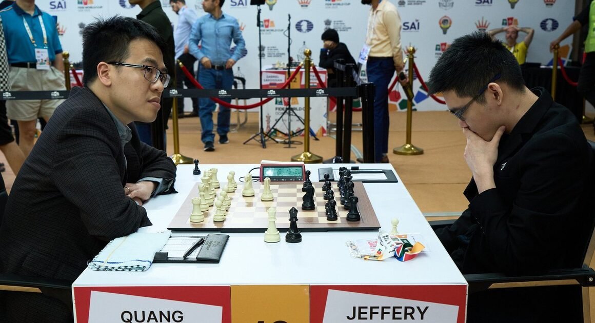 KHÁN GIẢNG BƯỚC VÀO MÀN ĐẤU KHỐC LIỆT, KỲ THỦ SỐ 1 VIỆT NAM LÊ QUANG LIÊM LƯỠI NGANG VÀO VÒNG 4 WORLD CUP CỜ VUA 2025!