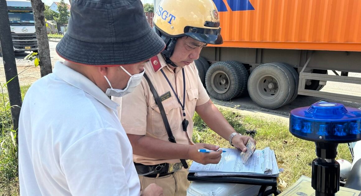 KẾT LUẬN CHO NGƯỜI TÀI XẾ: BỨC XÚC TỪ CAMERA VÀ HÀNH TRÌNH BÁO ĐỘNG VI PHẠM KHÔNG NGỜ!