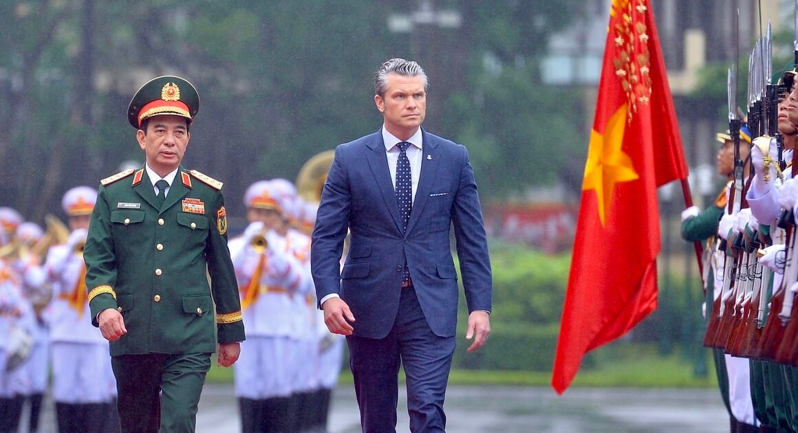 MỖI BƯỚC CỦA ĐỐI THOẠI VIỆT NAM-MỸ ĐANG ĐỂ MỞ RA NHỮNG CHIỀU HƯỚNG MỚI GÌ?