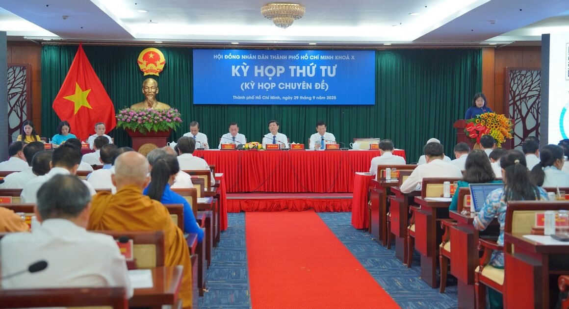 KHẨN: HỘI ĐỒNG NHÂN DÂN TP.HCM CHUẨN BỊ KỲ HỌP CHUYÊN ĐỀ VỚI NHỮNG CHÍNH SÁCH GÂY CHÚ Ý!