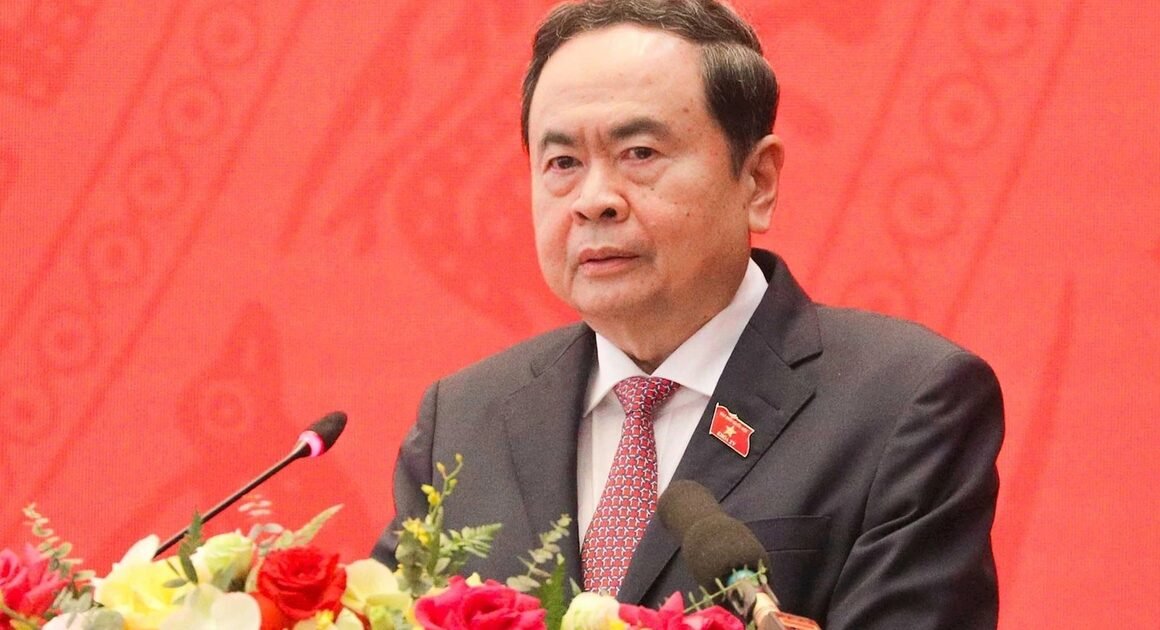 KHẨN CẤP! NGHỊCH CẢNH TIÊU CỰC, LỢI ÍCH NHÓM ĐẶT BIỆT TRƯỚC NGHỊ QUYẾT PHÁP LUẬT CĂN CÓNG