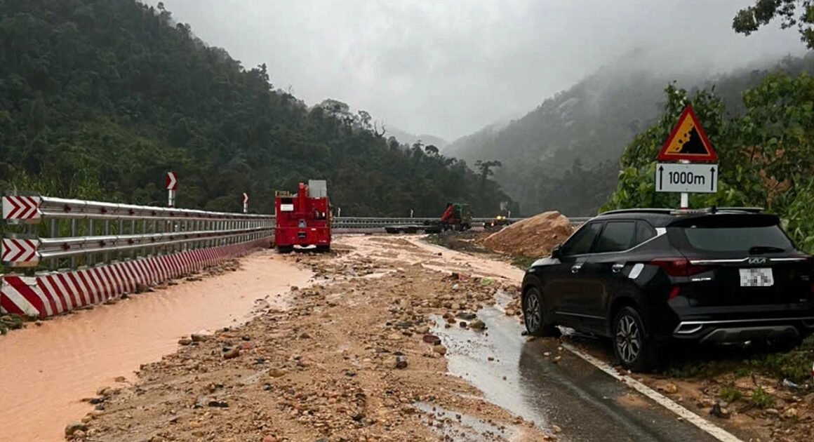 SẬT LỞ NGHIÊM TRỌNG ĐÃ CỨNG TAY GẬY, 6 NGƯỜI THƯƠNG VỢ TẬT CHỊU TRỌNG TRẬT TRÊN ĐƯỜNG ĐIÊU ĐỨC NGÀY ĐÊM!