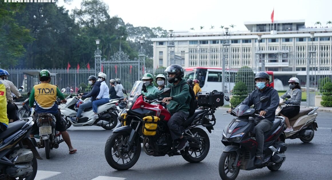KHI MÙA ĐÔNG VỪA ĐẾN, TP.HCM GỢI Ý GIA ĐÌNH CHUẨN BỊ GÌ CHO CẢ NHỮNG NGƯỜI YÊU THÍCH KHÔNG KHÍ ẤM ÁP?