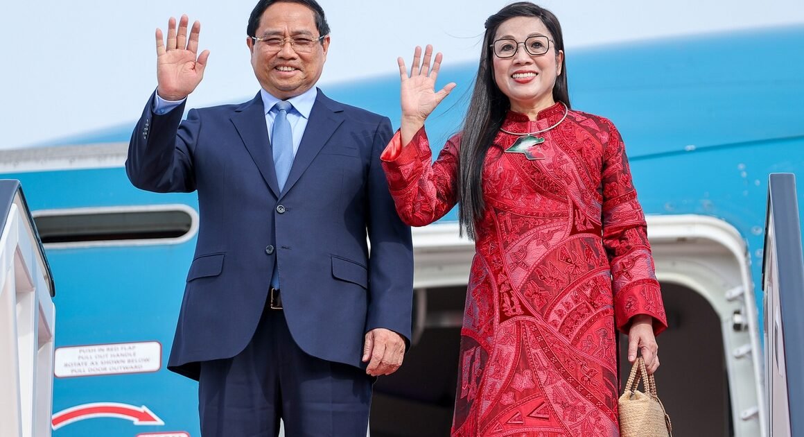 THỦ TƯỚNG PHẠM MINH CHÍNH BẮT ĐẦU CHUYẾN THĂM CHÍNH THỨC KUWAIT, MỞ RA CƠ HỘI HẬU CỦA HỢP TÁC ĐẦU TƯ VÀ NGOẠI GIOA!