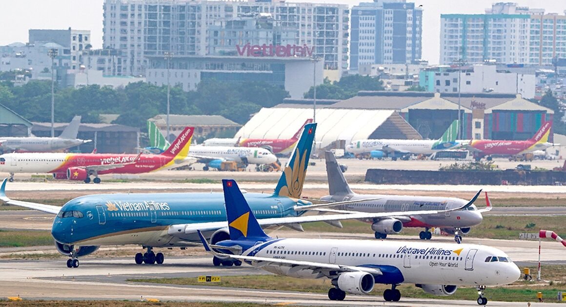 THEO DÒNG CHẢY CẢM XÚC, HẦU HẾT CÁC CHUYẾN BAY TẾT NGUYÊN ĐÁN ĐỀU RẤT KINH KHỦNG VÉ CÒN KHÔNG ĐƯỢC BÁN!