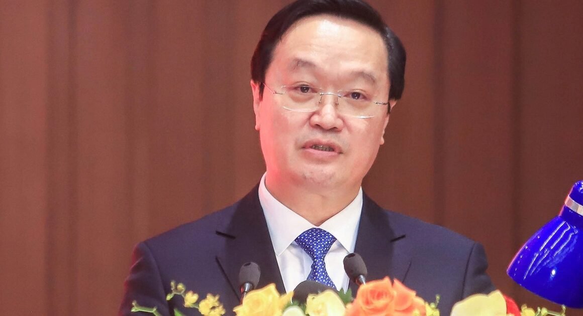 AI SẼ LÀ NGƯỜI ĐƯỢC TIN TƯỞNG NĂM NAY ĐỂ XÂY DỰNG THÀNH PHỐ HÀ NỘI VẠN ĐẠI KHANG NHIỄU?