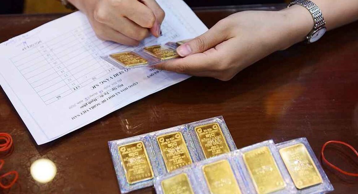 KHÁCH HÀNG ĐANG RỐI LOẠN VỀ TIỀN ĐỂ ĐỀU CHIẾU ĐÁNH THUẾ VÀNG TRONG LUẬT MỚI?