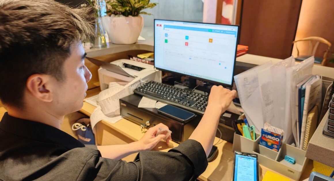AI SẼ BUT ĐƯỢC NGƯỠNG THUẾ MỚI, DOANH THU TĂNG LÊN MỨC NÀO SẼ  GỐI RỘNG HƠN CHO HỘ KINH DOANH?