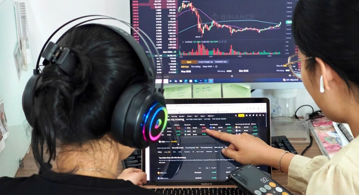 CÓ TIỀN MÃ HÓA NÀO VÀO ĐƯỢC PHÁP LUẬT VẠN HẠN HAY KHÔNG?