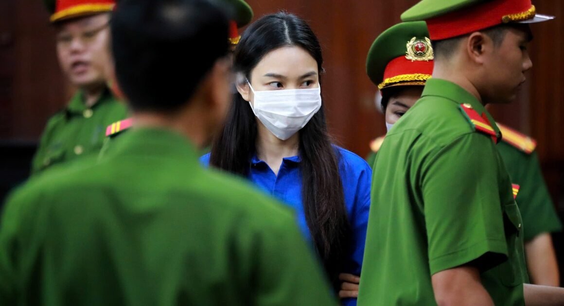 HÀNG CHỤC GIẤC SÁNG, THÙY TIÊN VÀ HÀNG ĐƯỢC ÁP GIẢI ĐẾN TÒA ÁN, CHỜ XÉT XỬ NHƯ THẾ NÀO?