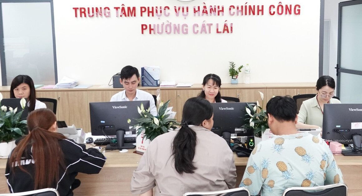 KHÁM PHÁ CƠ HỘI MỚI: TP.HCM CHUẨN BỊ TIẾP NHẬN HỒ SƠ GIAO DỊCH NGAY SÁNG THỨ 7 TẠI HÀNG CHỤC PHƯỜNG XÃ VÀ VĂN PHÒNG ĐĂNG KÝ ĐẤT ĐAI!