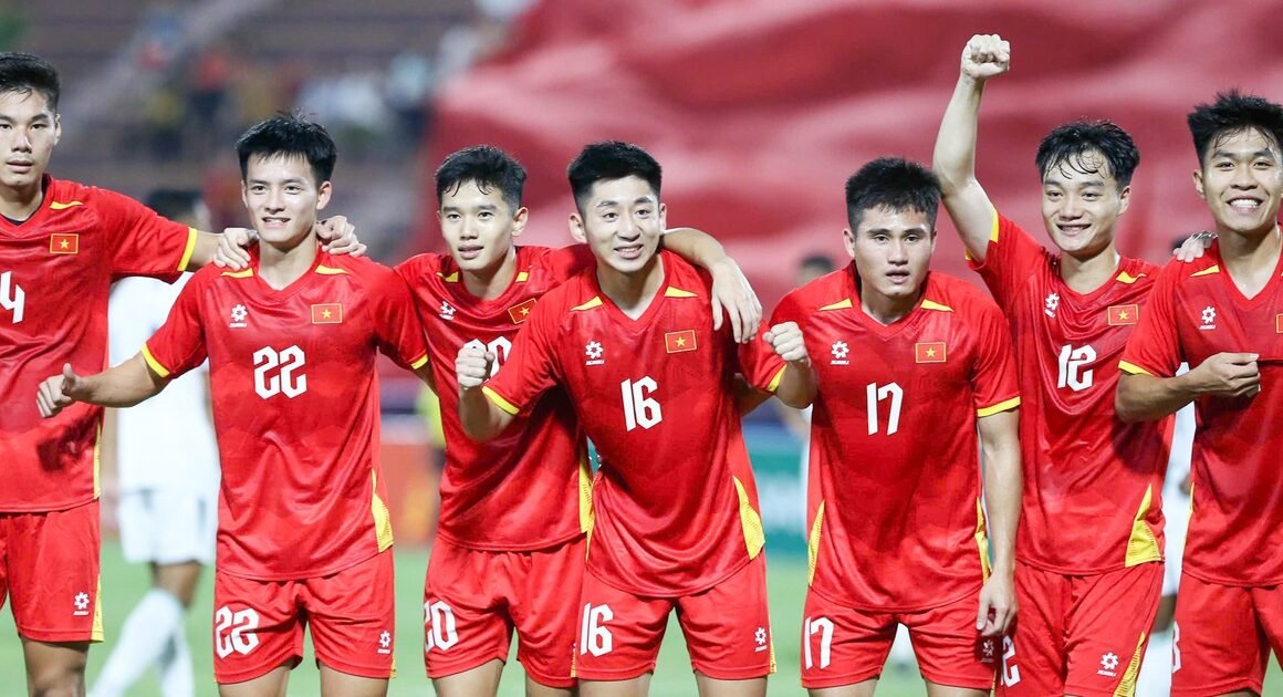 U.23 VIỆT NAM SỞ HỮU TẤM LÁ CHẮN VỮNG VÀNG SẴN CHINH PHỤC HCV SEA GAMES