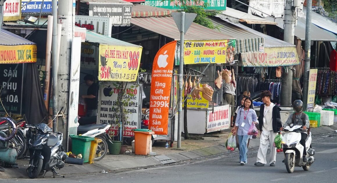 AI CŨNG CẦN BIẾT: CHUYẾN TĂNG CƯỜNG XỬ LÝ LĨNH VƯỢT QUY ĐỊNH TRÊN VỈA HÈ VÀ ĐƯỜNG PHỐ TP.HCM!