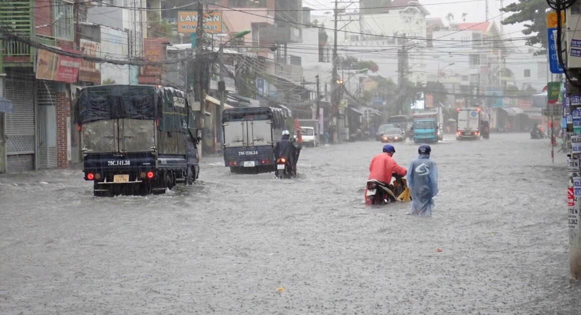 KHÁN NƯỚC ĐANG ĐẦY RỒI, KHÁNH HÒA KHẨN TRƯƠNG ĐIỀU TIẾT & LÂM ĐỒNG ỨNG PHÓ BÃO KALMAEGI!