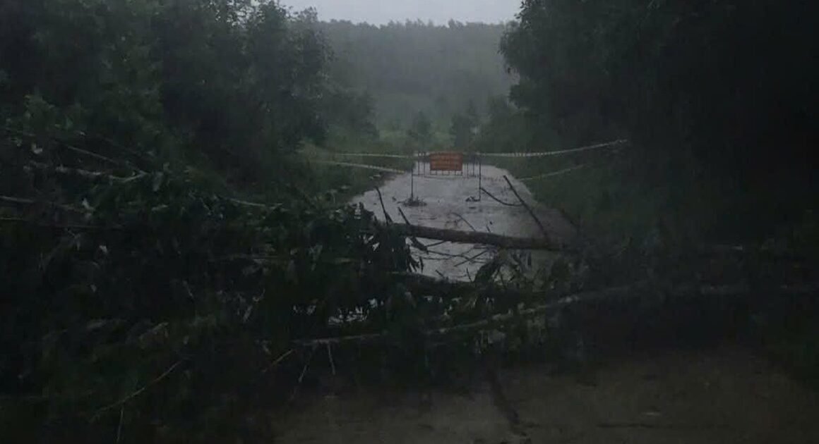MỘT NGƯỜI DÂN TỬ VONG VÌ NHÀ SẬP DO BÃO KHỦNG KHIẾP KALMAEGI TẠI ĐẮK LẮK!