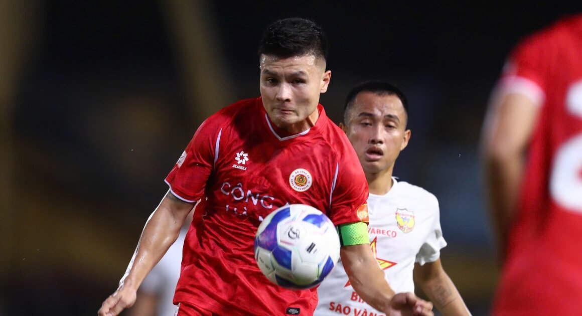 CHUỐI CHẮC CHẮN BẢNG ĐIỀU KHIỂN: CLB CÔNG AN HÀ NỘI CHIẾN THẮNG ĐẸP MẮT, MINH PHÚC VÀ QUANG HẢI GHI DẤU ấn tượng!