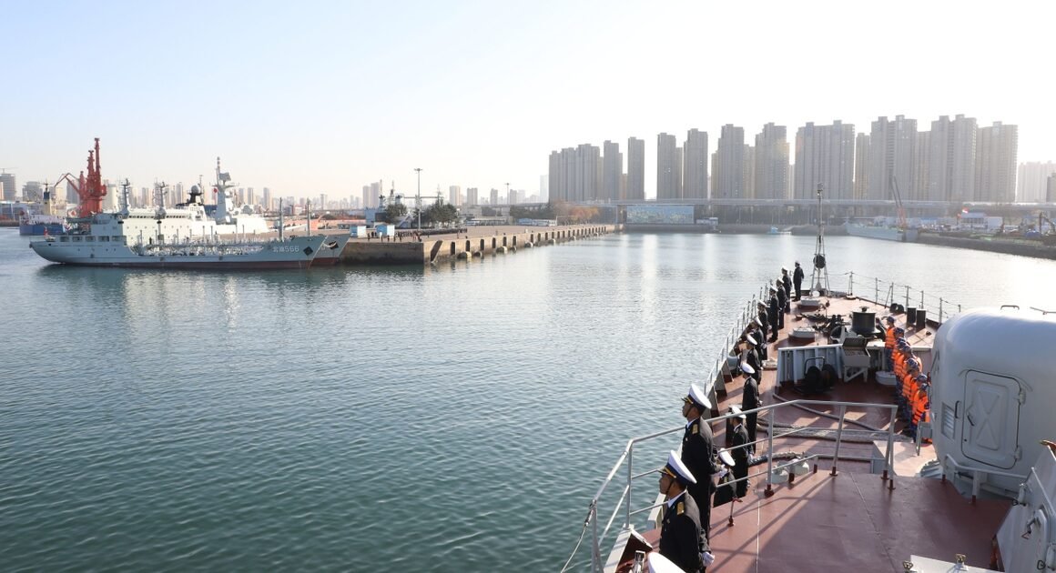 CUỘC GẶP GỠ QUAN TRỌNG GIỮA TÀU HỘ VỆ TÊN LỬA TRẦN HƯNG ĐẠO VÀ HẢI QUÂN TRUNG QUỐC MÁI ẤN TƯỢNG ĐANG CHỜ ĐỢI!