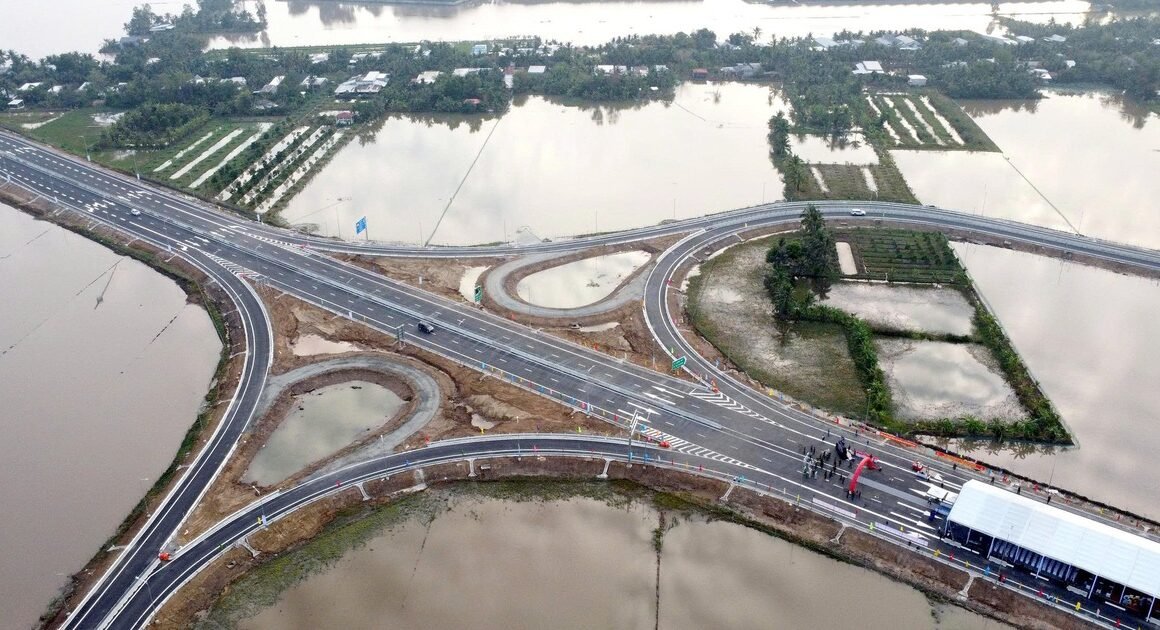 NGƯỜI DÂN HÀNG CHỤC TRIỆU SẮP ĐÓN CHỜ MẠCH XƯƠNG SỐNG ĐƯỜNG BỘ CAO TỐC TỪ LẠNG SƠN ĐẾN CÀ MAU TRƯỚC TẾT NGUYÊN ĐÁN 2026!