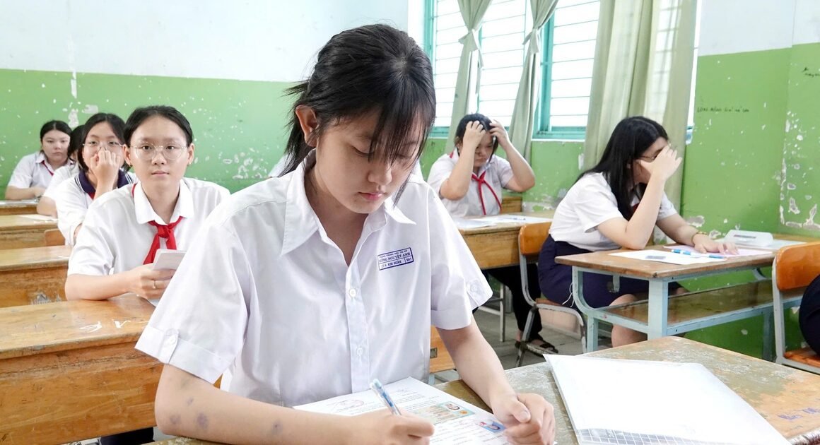 KỲ THI LỚP 10 CÓ THỰC SỰ CẦN THIẾT HAY CHỊU SUY NGHĨA GÌ CHO TƯƠNG LAI HỌC SINH?