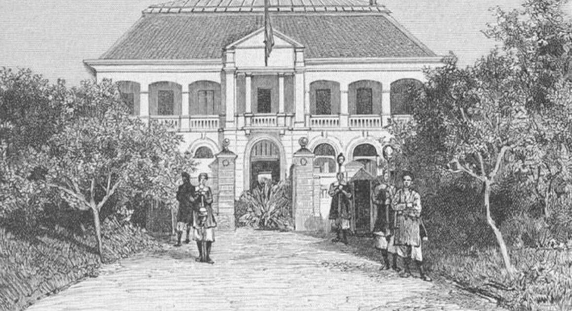 KHI ĐỐI DIỆN VỚI BIẾN CỐ DỐI MƯU, VUA HÀM NGHI VẪN GIỮ TRỌN TÔN TRỌNG VÀ TỰ TIN; BẢN NĂNG TỰ CHỦ LÀ CHÌA KHÓA CHO NGƯỜI ĐIỀU KHIỂN SỐNG CỦA MÌNH.