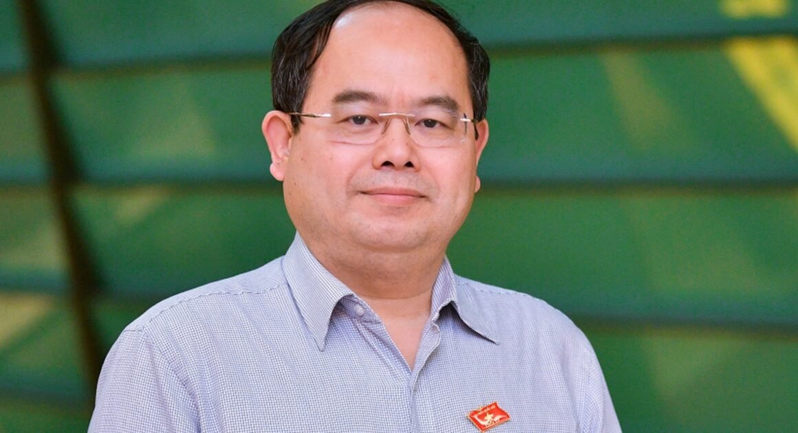 ÔNG QUẢN MINH CƯỜNG ĐƯỢC BỘ CHÍNH TRỊ ĐIỀU ĐỘNG GÂY CHẤN ĐỘNG TRONG HÔN NAY!