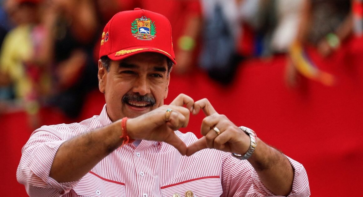 TỔNG THỐNG VENEZUELA XÁC NHẬN ĐÃ CÓ CUỘC ĐIỆN ĐỜN VỚI MỸ GIỮA LÚC CĂNG THẲNG NHIỀU NĂM