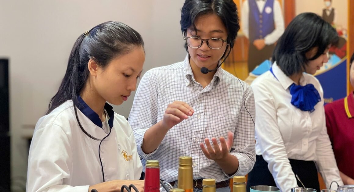 KHẨN CẦU TUYỂN DỤNG CUỐI NĂM VÀ CẬN TẾT 2026 TẠI TP.HCM ƯỚC TÍNH ĐẾN 30.000 VIỆC LÀM MỚI VÀ THAY THẾ!