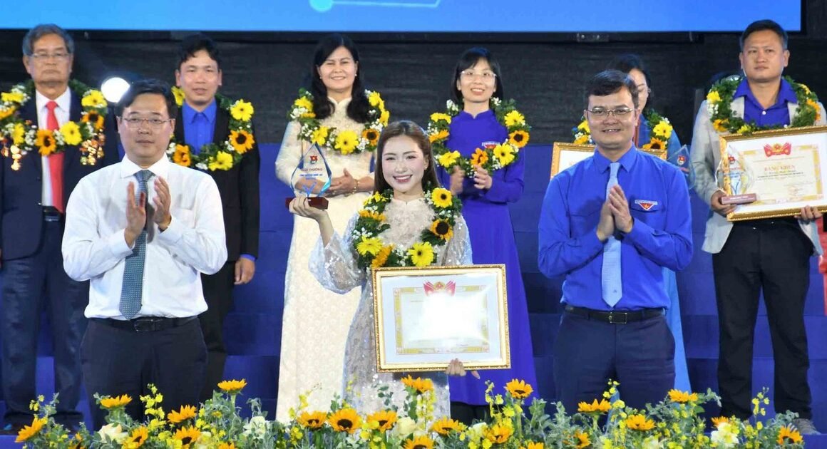 NHỮNG NGƯỜI TRẺ PHỤNG SỰ BẰNG SÁNG TẠO VÀ DẤN THÂN: BẠN ĐÃ GẶP HỌ CHƯA?