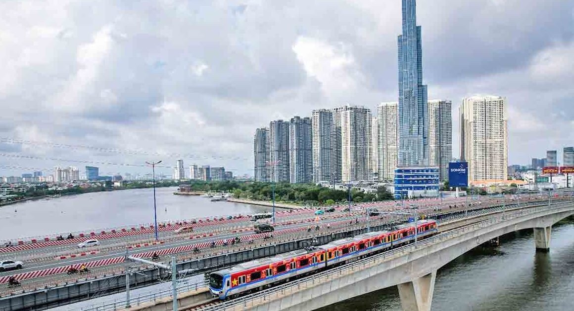 TẠI SAO NHIỀU GIA ĐÌNH CHỌN Ở LẠI TP.HCM DÙ NGHỈ TẾT DƯƠNG LỊCH 2026 ĐẾN 4 NGÀY?