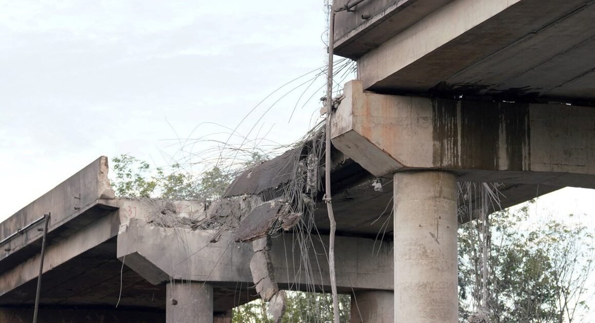 THÁI LAN VÀ CAMPUCHIA CÓ ĐỤNG ĐỘ QUÂN SỰ NGHIÊM TRỌNG, BẤT CHỢT ĐÓNG CỬA KHẨU!