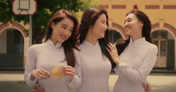 KHÁM PHÁ VẺ ĐẸP TRONG TRẮNG CỦA 5 NỮ NGHỆ SĨ ĐỂ TRẢ LẠI TUỔI THANH XUÂN RỰC RỠ