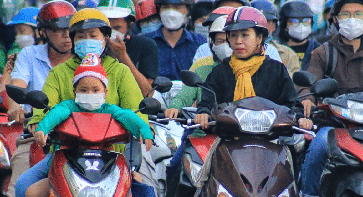 KHÁM PHÁ THỜI TIẾT ĐÔNG CHÍ ĐẦU WINTER: TẠI SAO TP.HCM KHÔNG NGẬM ĐIỀU LẠNH?