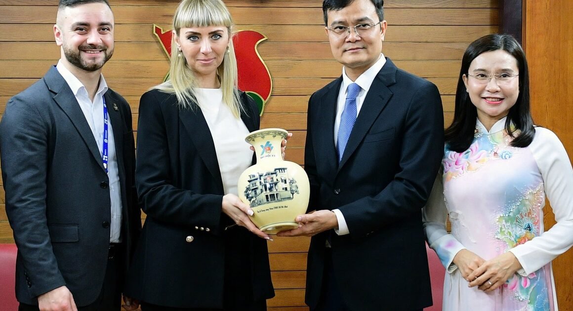 KHÁM PHÁ GIAO LƯU ĐẶC BIỆT GIỮA ĐOÀN LIÊN BANG NGA VÀ TƯƠNG LAI CỦA ĐOÀN TNCS HỒ CHÍ MINH!