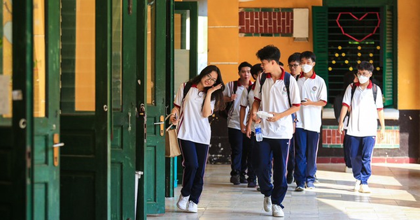 NGÔI TRƯỜNG CỔ ĐIỂN GIỮA THÀNH PHỐ: CHUYỆN HỒN THƠ VÀ CÂU CHUYỆN THỜI GIAN