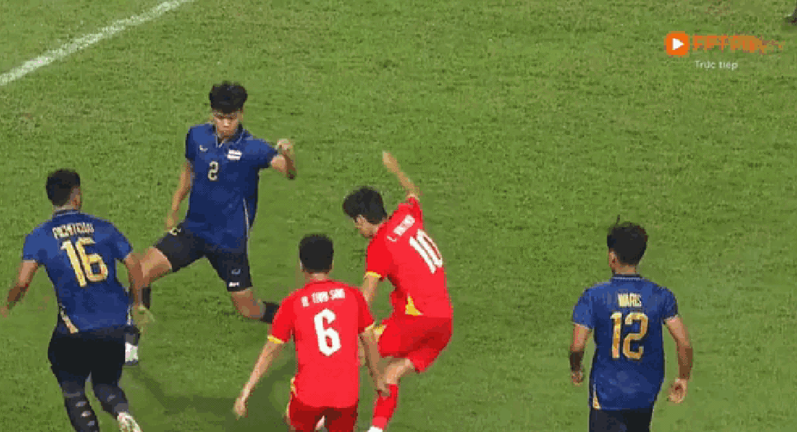 CHỦ NHẬT HUYỀN DIỆU: U.22 VIỆT NAM NGƯỢC DÒNG ĐÁNH BẠI CHỦ NHÀ THÁI LAN TRONG TRẬN CHUNG KẾT KỊCH TÍNH!