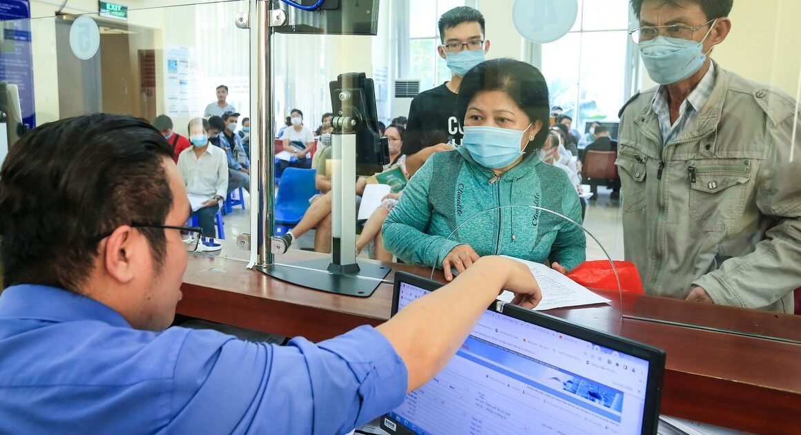 SẮP XẢY RA: TỪ NGÀY 27.12, HỒ SƠ HÀNH CHÍNH SẼ VẬT DỤC VÀO TRUNG TÂM PHỤC VỤ!