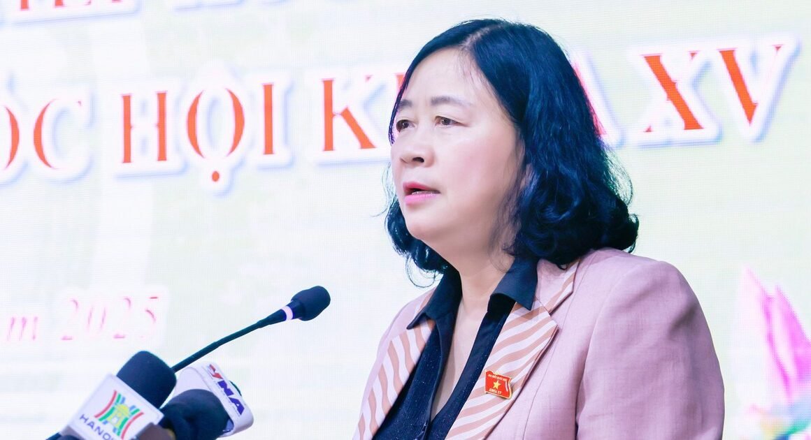 CHỦ TỊCH ỦY BAN TRUNG ƯƠNG MTTQ BỘI THỊ MINH HOÀI HẸN SẼ CÓ HƯỚNG DẪN SẮP XẾP CÁC HỘI QUẦN CHÚNG MỚI NHẤT!