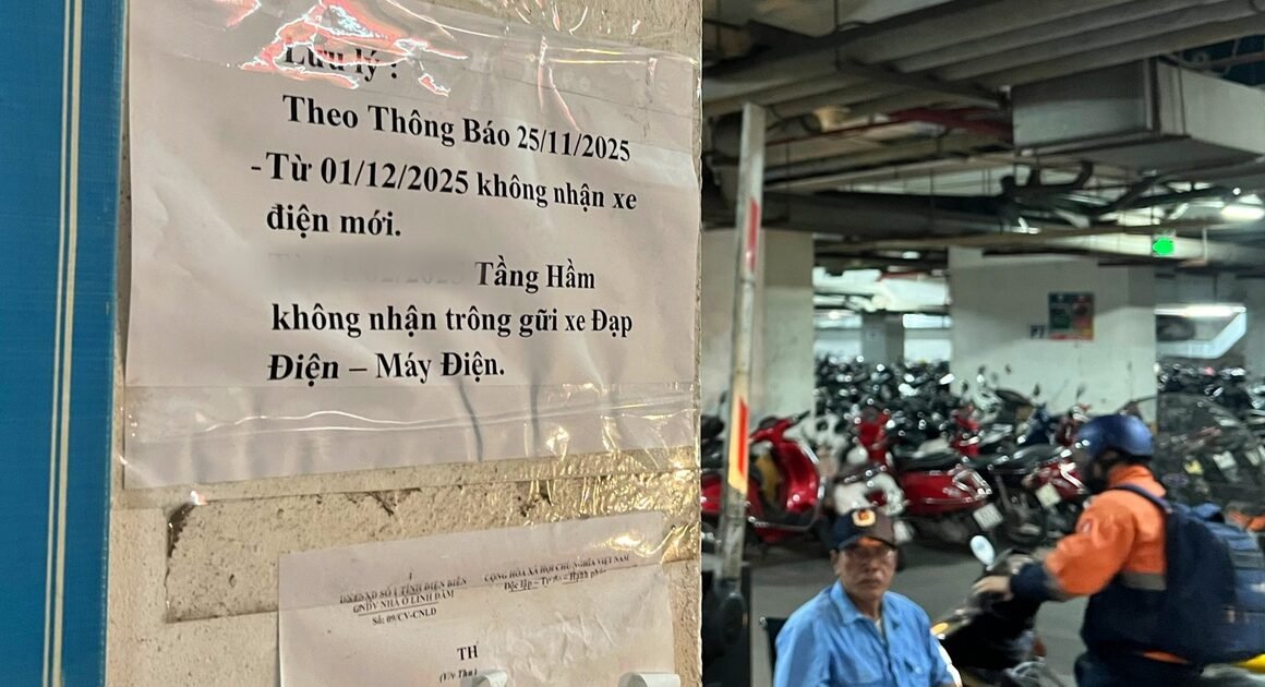 DẤU HIỆU BẤT NGỜ VỀ VIỆC DỪNG TRÔNG GIỮ XE ĐIỆN TẠI CHUNG CƯ HH LINH ĐÀM CHƯA ĐƯỢC GIẢI QUYẾT!