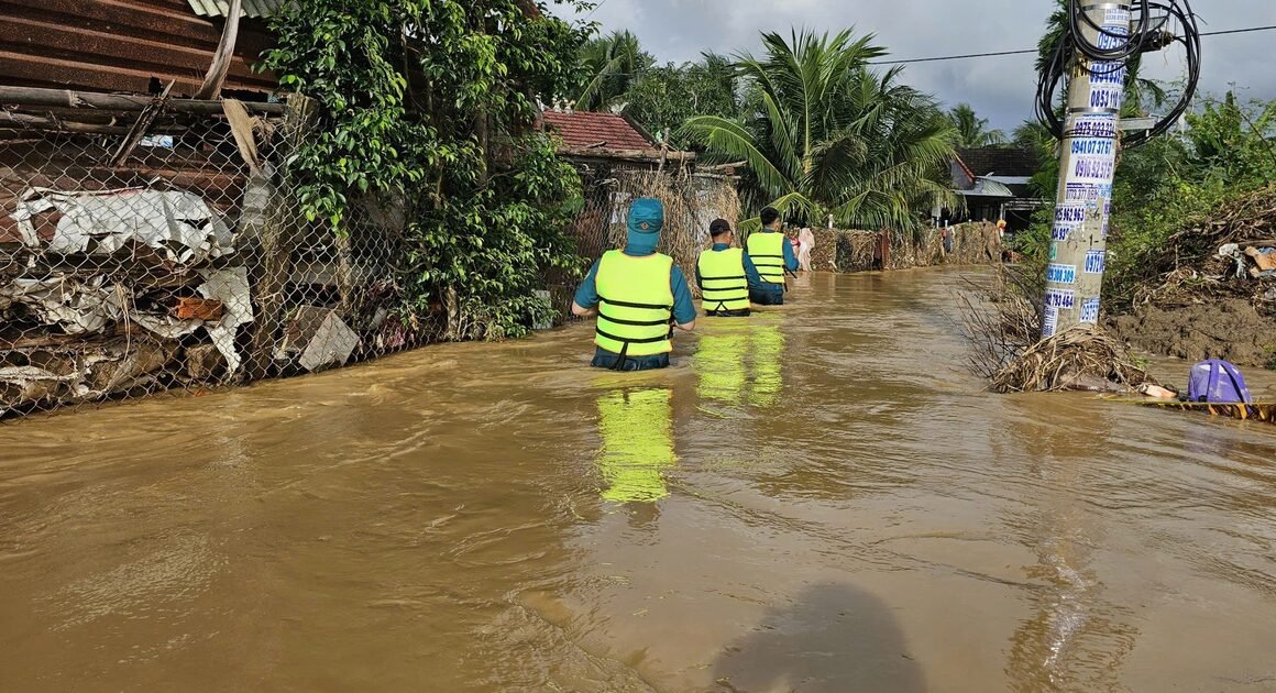 NƯỚC SÔNG CÁI NHA TRANG DẦN DẬY CHỜ ĐẾN ĐỈNH, CHÍNH QUYỀN PHẢI DI DỜI ẢO QUYỀN.