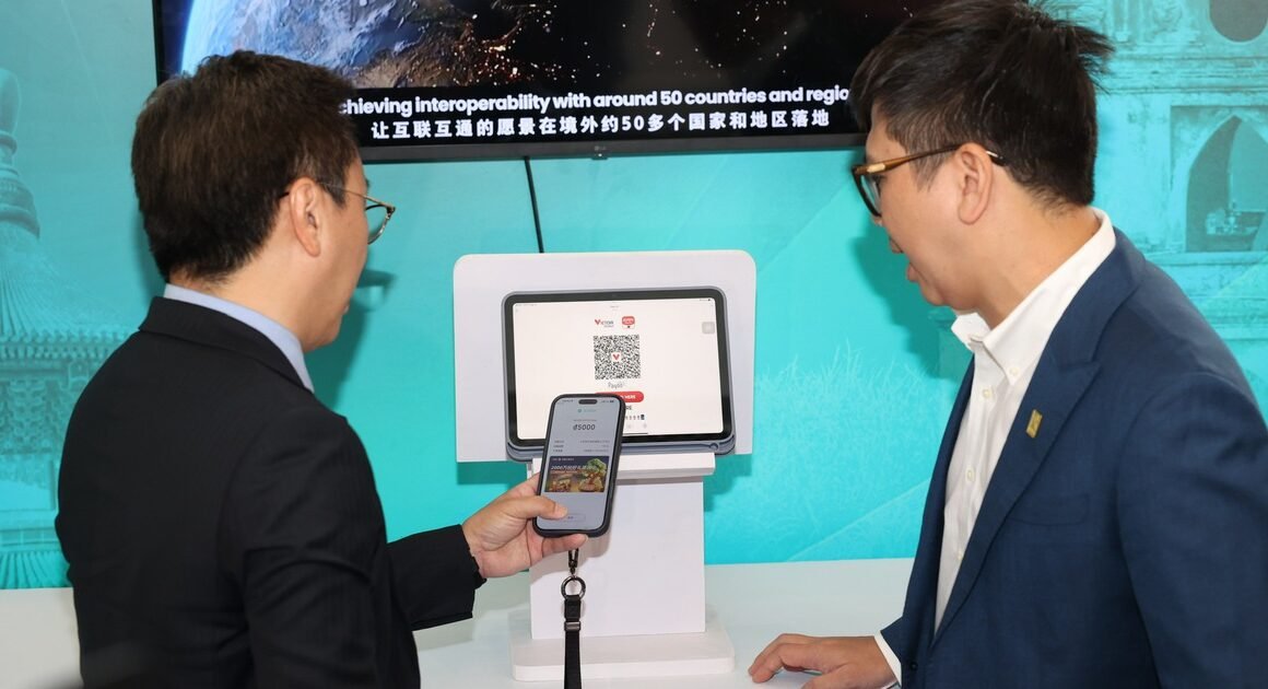 BƯỚC ĐỘT PHÁ MỚI TRONG THANH TOÁN XUYÊN BIÊN GIỚI VIỆT NAM TRUNG QUỐC CHO PHÉP GIAO DỊCH NHANH CHÓNG, AN TOÀN VÀ TIỆN LỢI HƠN!