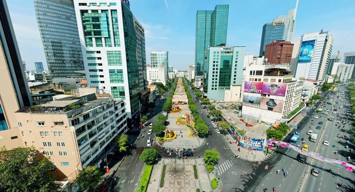 SỰ TĂNG GIÁ ĐẤT ĐƠN NGHỊ TẠI TRUNG TÂM TP.HCM LÊN ĐẾN 687,2 TRIỆU ĐỒNG/M², ĐỘC QUYỀN GÌ ĐANG CHỜ ĐÓN?