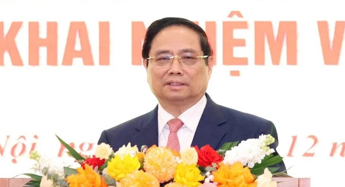 KHẨN: THỦ TƯỚNG PHẠM MINH CHÍNH RA TĂM CHÂM CHO DỰ ÁN ĐƯỜNG SẮT TỐC ĐỘ CAO BẮC – NAM!