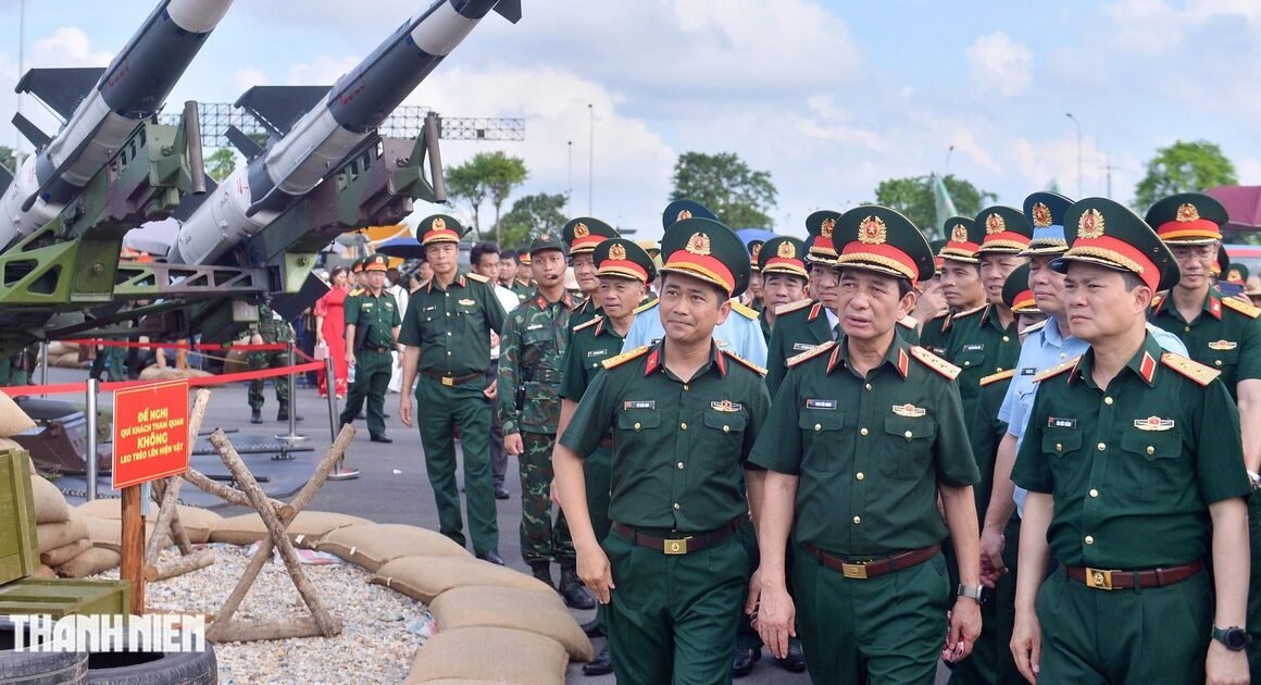 ĐỘT PHÁ XÂY DỰNG QUÂN ĐỘI HIỆN ĐẠI: BƯỚC ĐỔI MỚI TRONG TỔ CHỨC VÀ NGUỒN NHÂN LỰC!