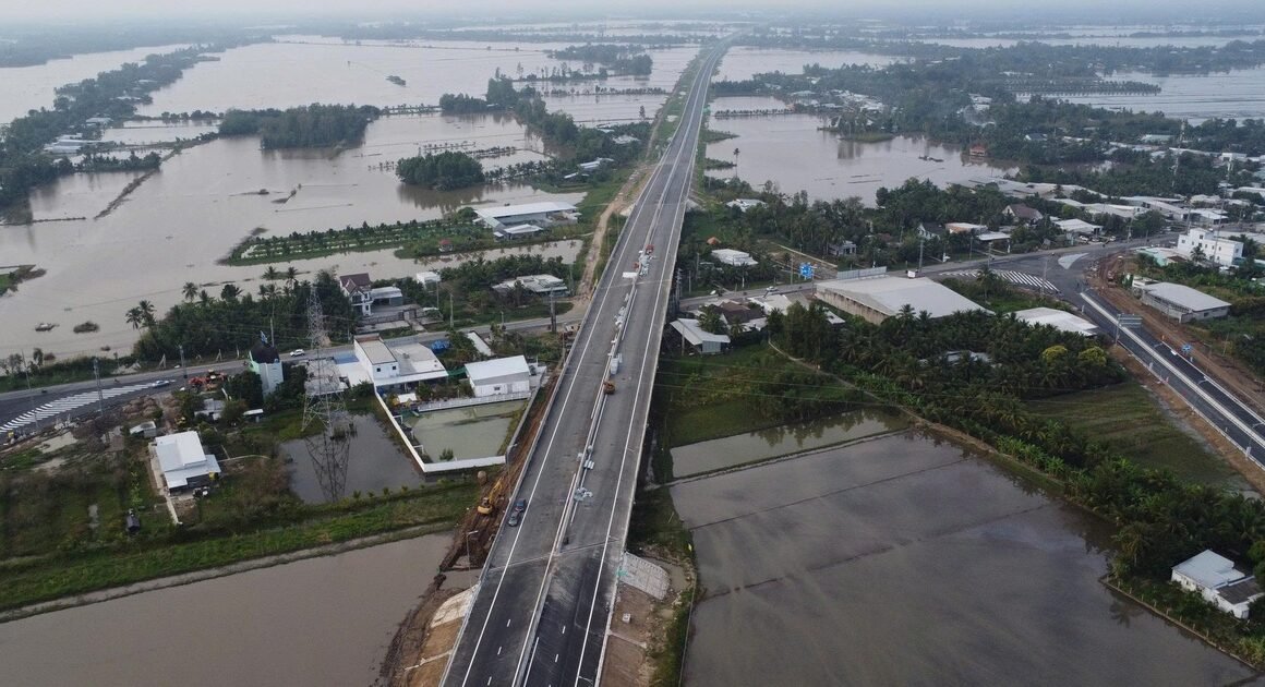 CAO TỐC CẦN THƠ – CÀ MAU BẤT NGỜ LÊN XUỐNG GIỜ KHAI THÁC SO VỚI KẾ HOẠCH
